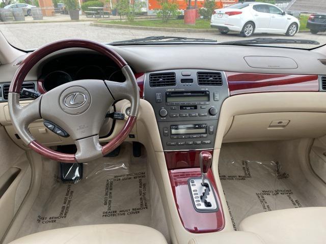 used 2002 Lexus ES 300 car, priced at $7,999