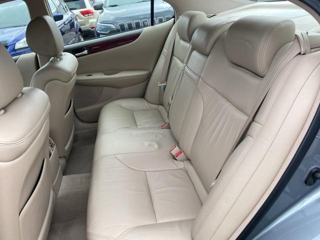 used 2002 Lexus ES 300 car, priced at $7,999