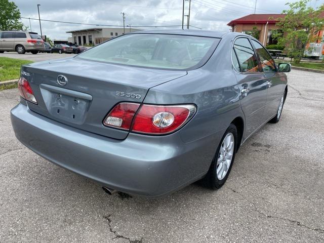 used 2002 Lexus ES 300 car, priced at $7,999