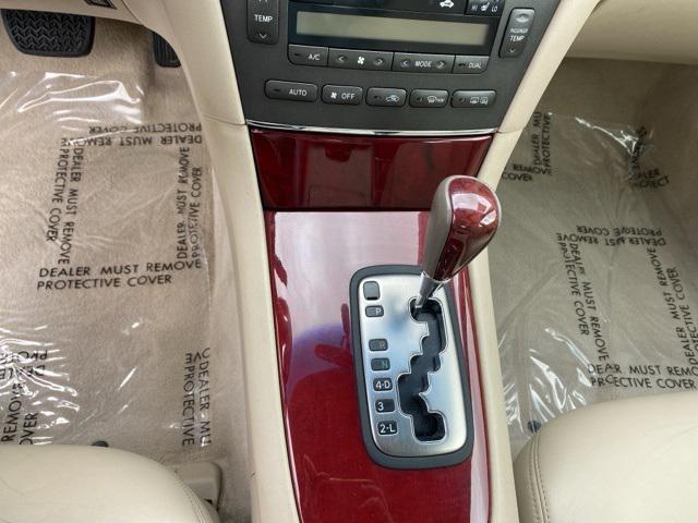 used 2002 Lexus ES 300 car, priced at $7,999
