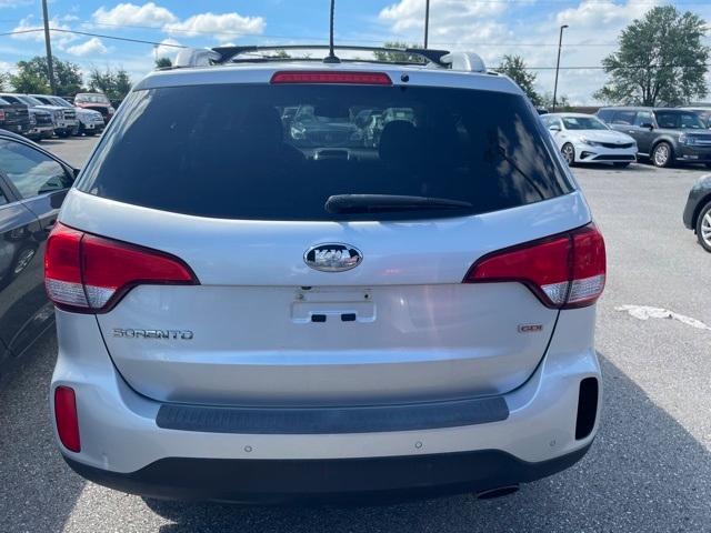 used 2014 Kia Sorento car, priced at $9,799