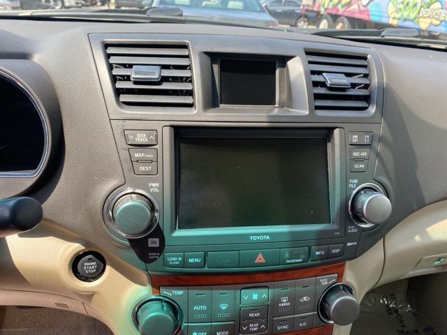 used 2010 Toyota Highlander car, priced at $7,999