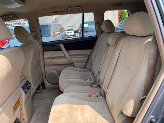 used 2010 Toyota Highlander car, priced at $7,999