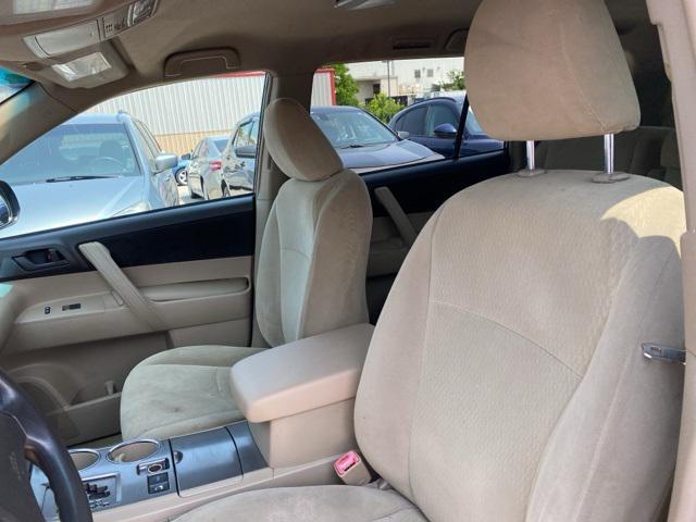 used 2010 Toyota Highlander car, priced at $7,999