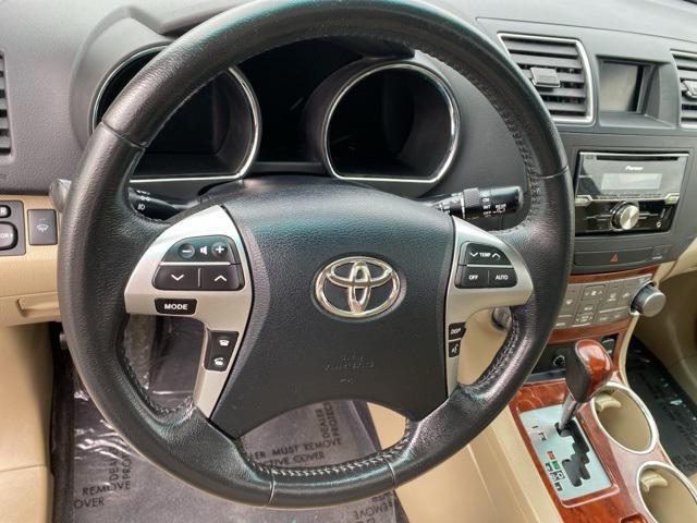 used 2012 Toyota Highlander car, priced at $7,999