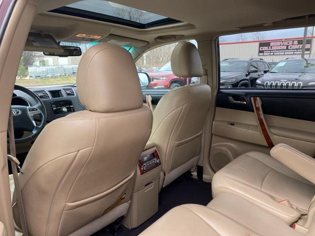 used 2012 Toyota Highlander car, priced at $7,999