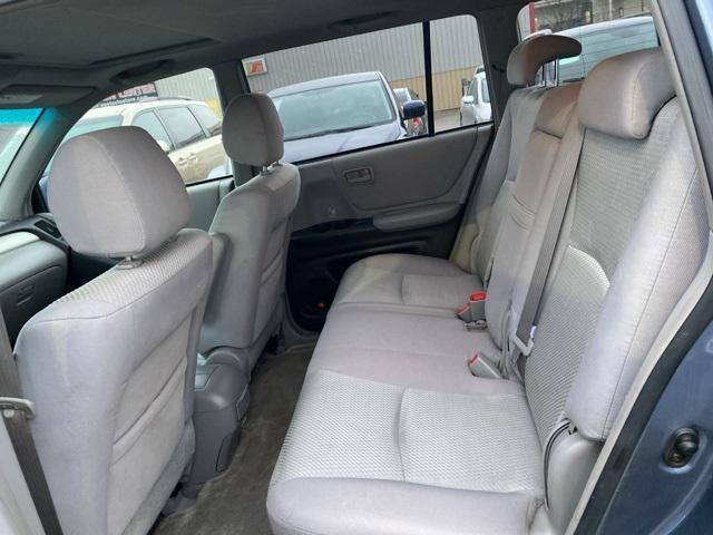 used 2006 Toyota Highlander Hybrid car, priced at $7,599