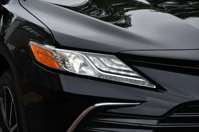 used 2022 Toyota Camry Hybrid car, priced at $26,995
