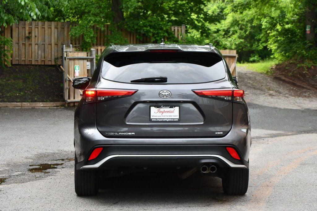 used 2021 Toyota Highlander car, priced at $27,495