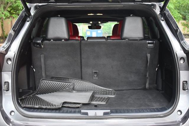 used 2021 Toyota Highlander car, priced at $31,995