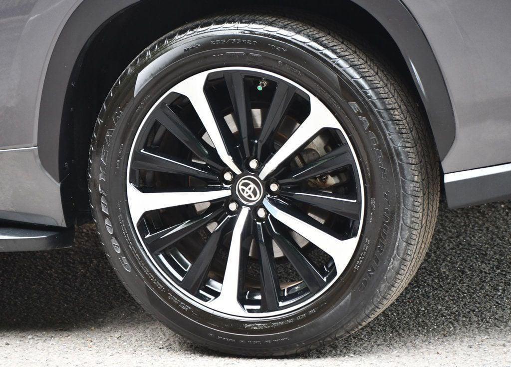 used 2021 Toyota Highlander car, priced at $27,495