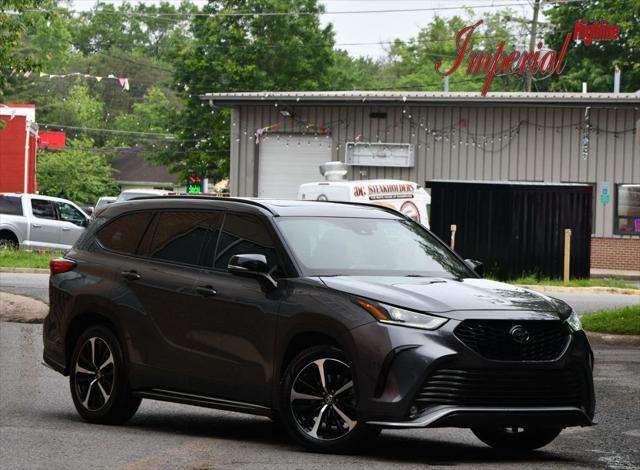 used 2021 Toyota Highlander car, priced at $31,995