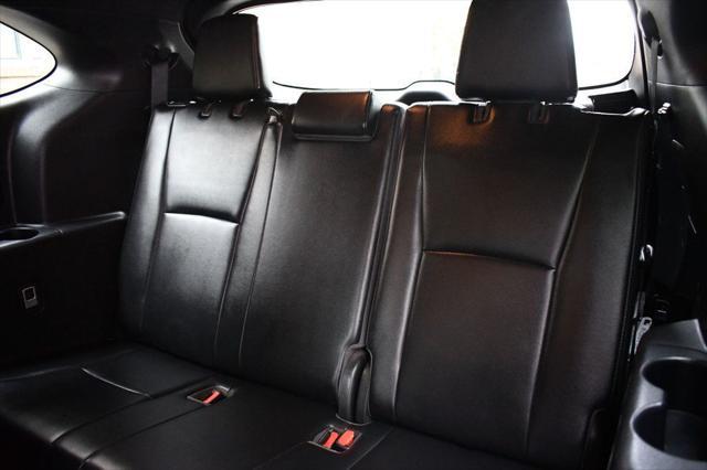 used 2021 Toyota Highlander car, priced at $31,995