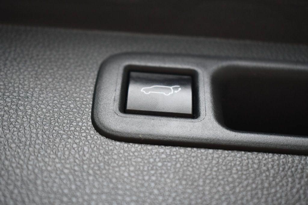 used 2021 Toyota Highlander car, priced at $27,495