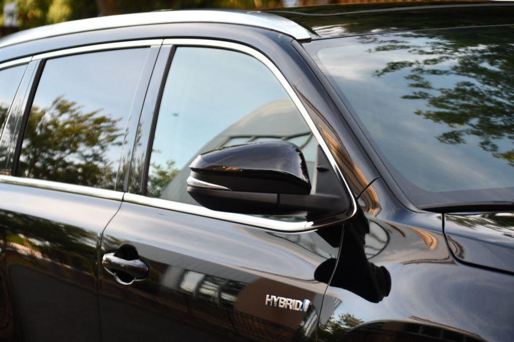 used 2015 Toyota Highlander Hybrid car, priced at $20,995