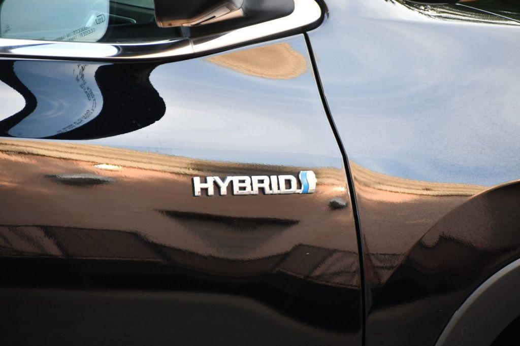 used 2015 Toyota Highlander Hybrid car, priced at $20,995