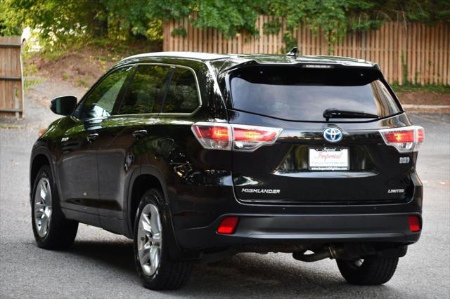 used 2015 Toyota Highlander Hybrid car, priced at $21,995