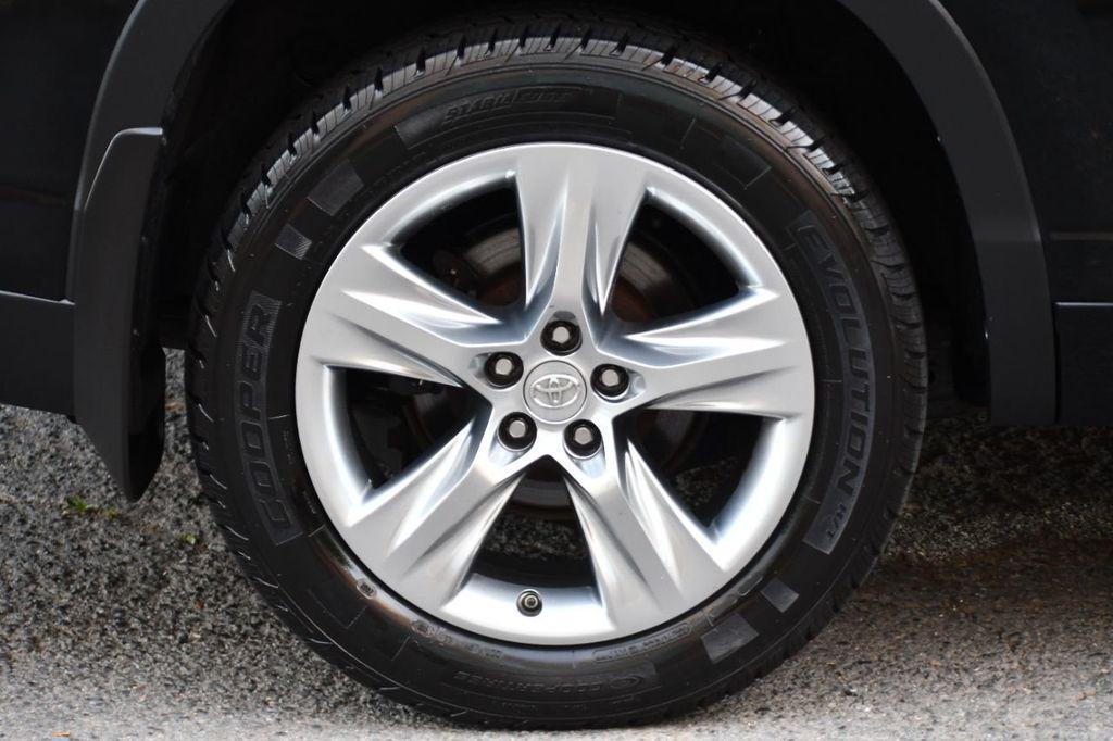 used 2015 Toyota Highlander Hybrid car, priced at $20,995