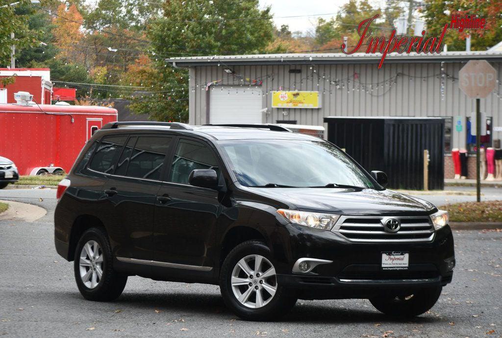used 2013 Toyota Highlander car, priced at $10,495