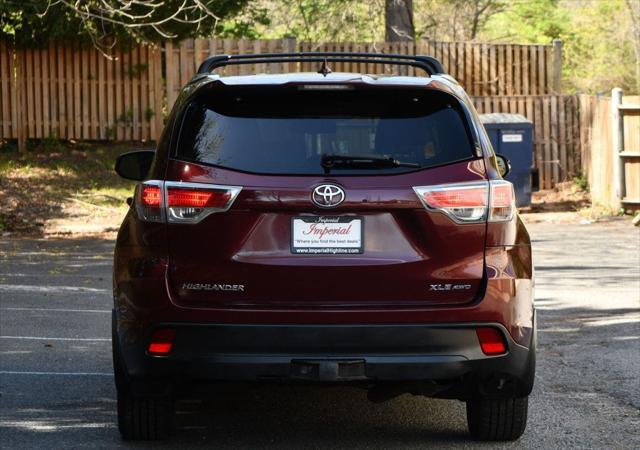 used 2015 Toyota Highlander car, priced at $16,995