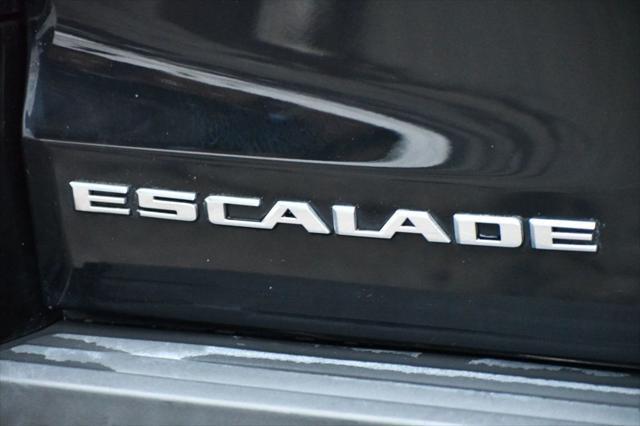 used 2016 Cadillac Escalade car, priced at $25,995