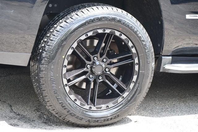 used 2017 GMC Yukon car, priced at $26,995