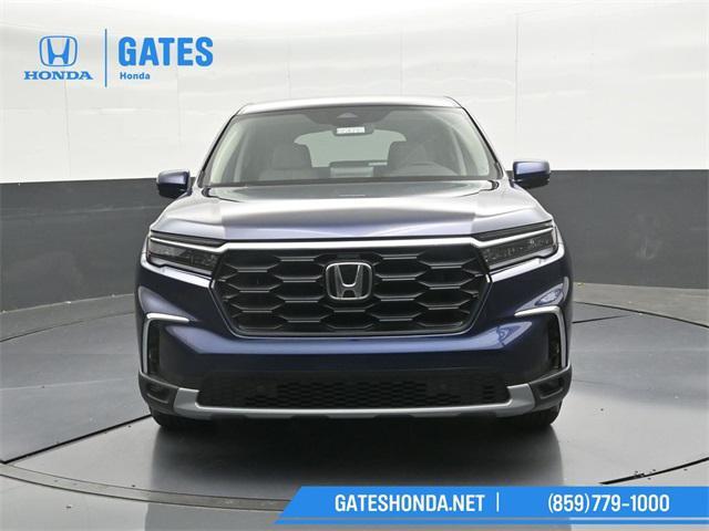 new 2025 Honda Pilot car, priced at $47,095
