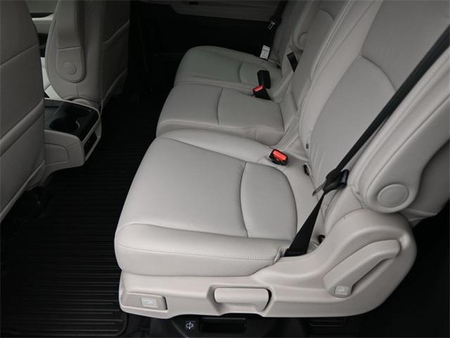 new 2026 Honda Odyssey car, priced at $45,340