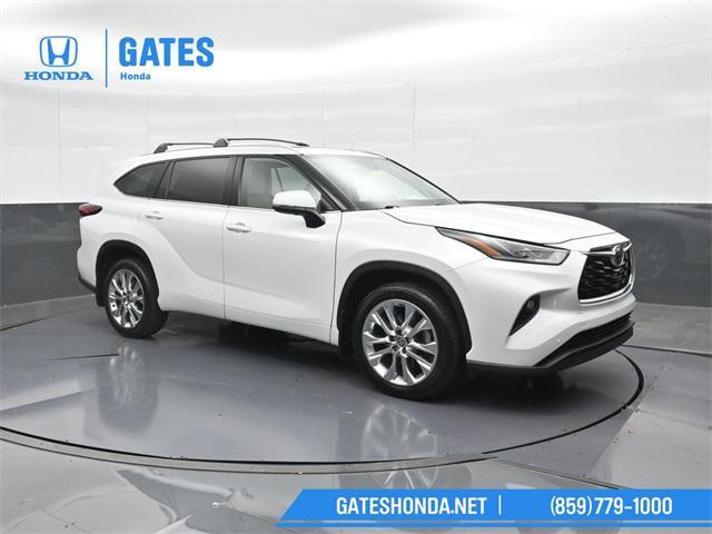 used 2023 Toyota Highlander car, priced at $39,601