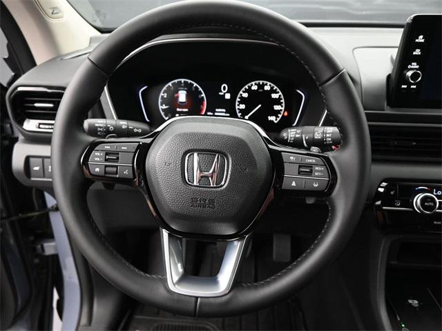 used 2025 Honda Pilot car, priced at $47,938