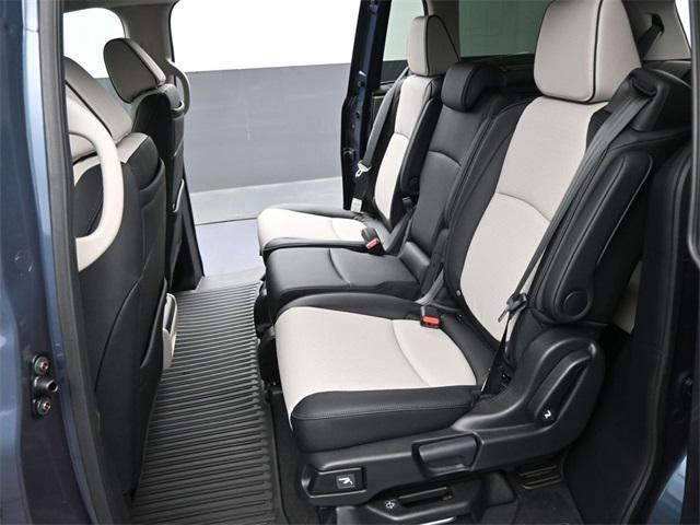 new 2026 Honda Odyssey car, priced at $54,700