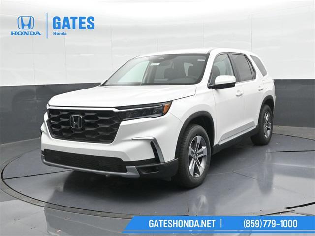 new 2025 Honda Pilot car, priced at $48,235