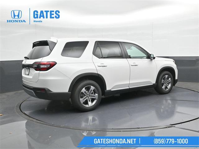 new 2025 Honda Pilot car, priced at $48,235