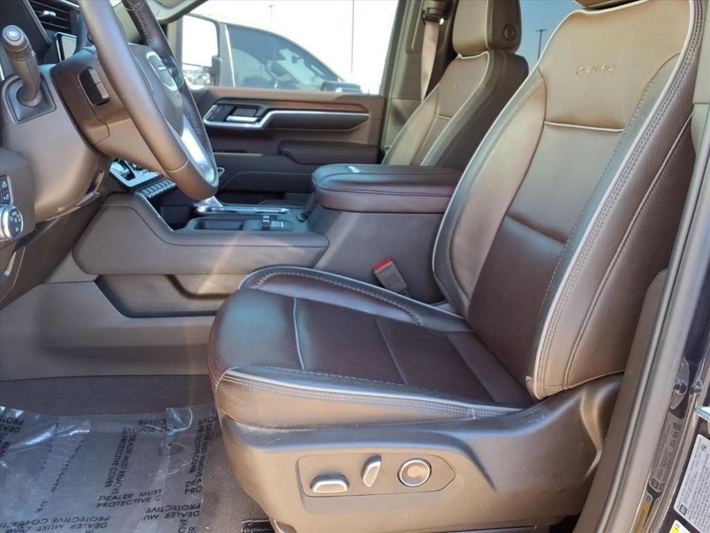 used 2025 GMC Sierra 2500 car, priced at $78,955