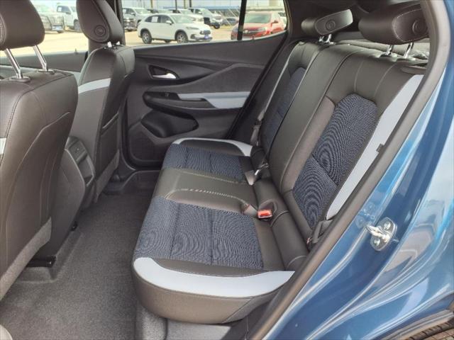 new 2025 Buick Envista car, priced at $25,090