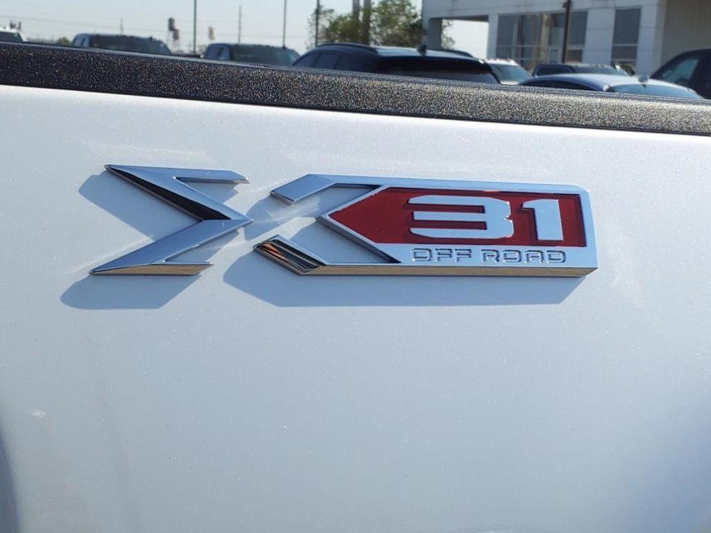 new 2025 GMC Sierra 3500 car, priced at $75,085