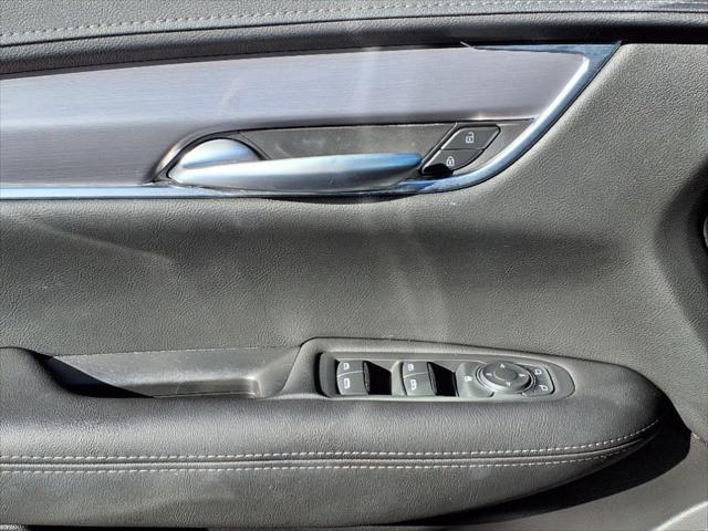 used 2024 Cadillac XT5 car, priced at $39,833