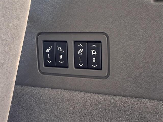 used 2024 Cadillac XT6 car