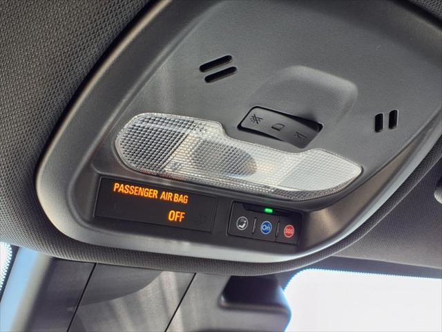 new 2025 Buick Envista car, priced at $27,830