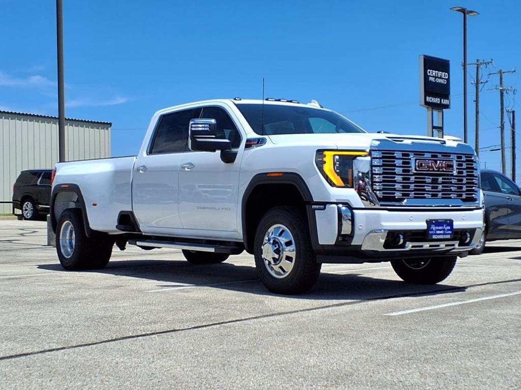 new 2025 GMC Sierra 3500 car, priced at $87,576