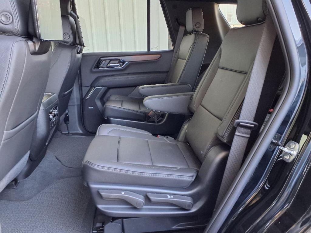 new 2025 GMC Yukon car, priced at $91,325