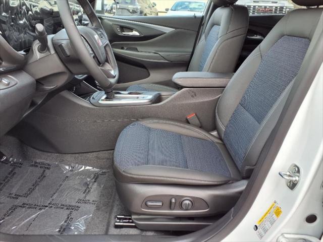 new 2025 Buick Envista car, priced at $26,780