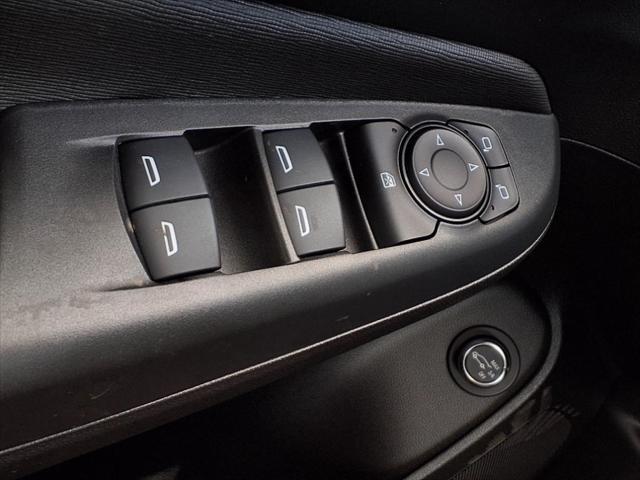 new 2025 Buick Envista car, priced at $26,780
