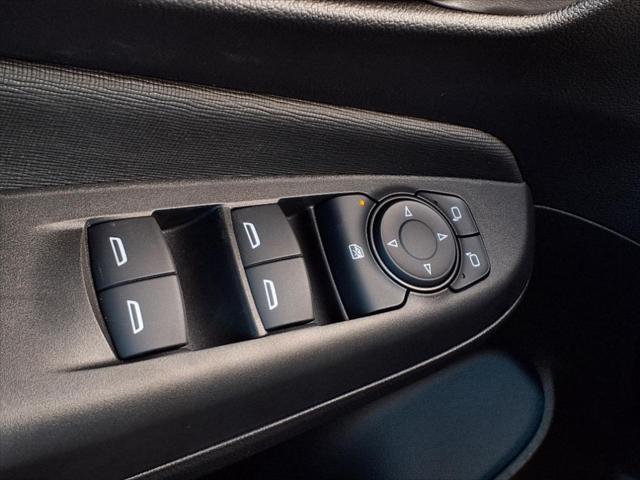 new 2025 Buick Envista car, priced at $25,190