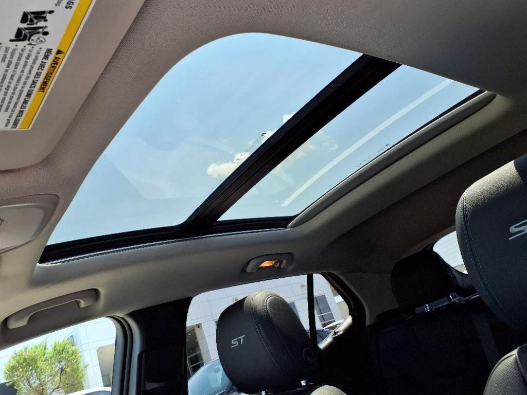 new 2026 Buick Encore GX car, priced at $30,425