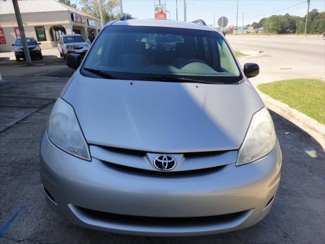 used 2007 Toyota Sienna car, priced at $5,499