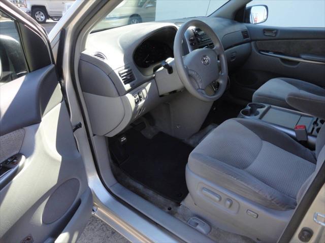 used 2007 Toyota Sienna car, priced at $5,499