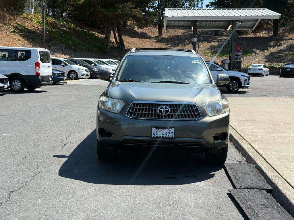 used 2008 Toyota Highlander Hybrid car, priced at $8,499
