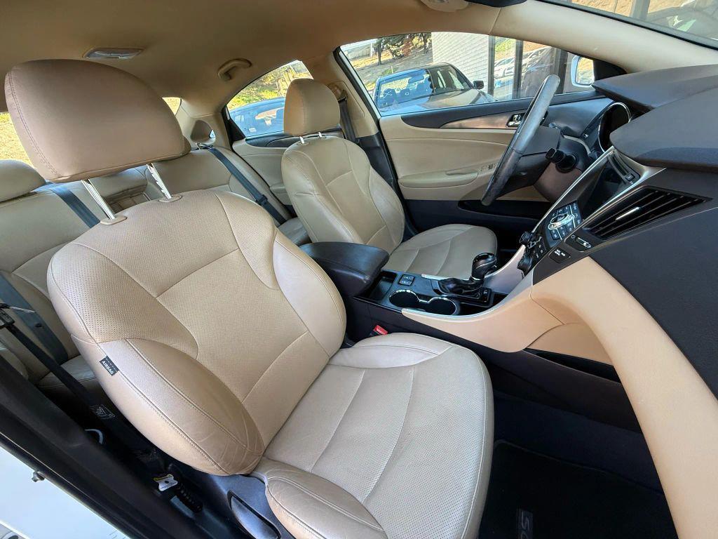 used 2013 Hyundai Sonata Hybrid car, priced at $8,499