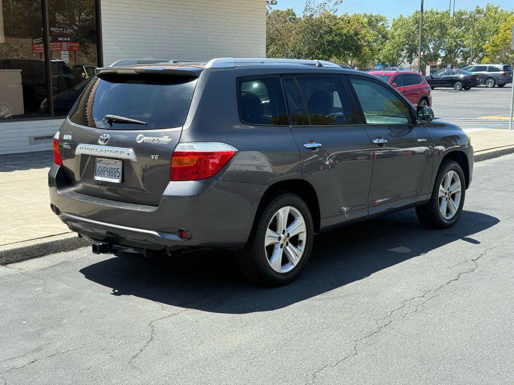 used 2009 Toyota Highlander car, priced at $8,999